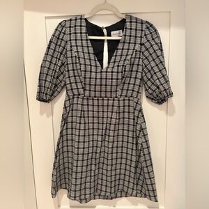 Park & Fifth | black and white plaid mini dress with puff sleeves v neck small